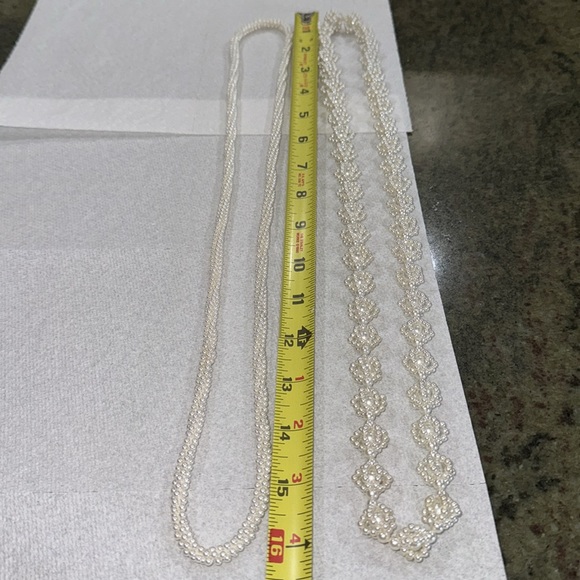 Lot of 2 Faux Pearl Bead Necklaces Pull-Over Retro Style - Picture 5 of 9